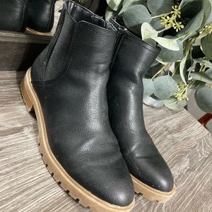 Black Chelsea Boots